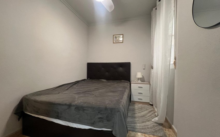 Resale - Apartamento -
Torrevieja - Centro