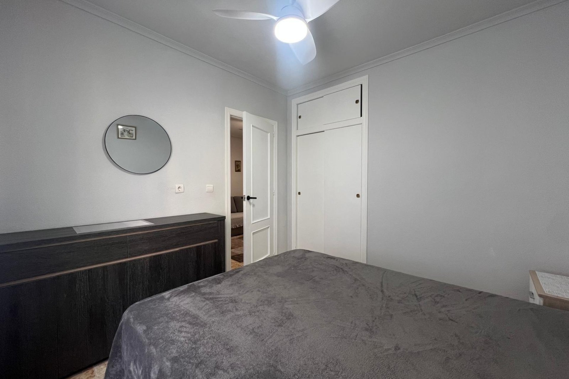 Resale - Apartamento -
Torrevieja - Centro