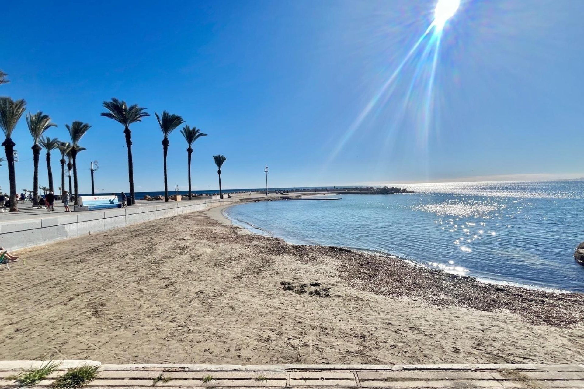 Resale - Apartamento -
Torrevieja - Centro