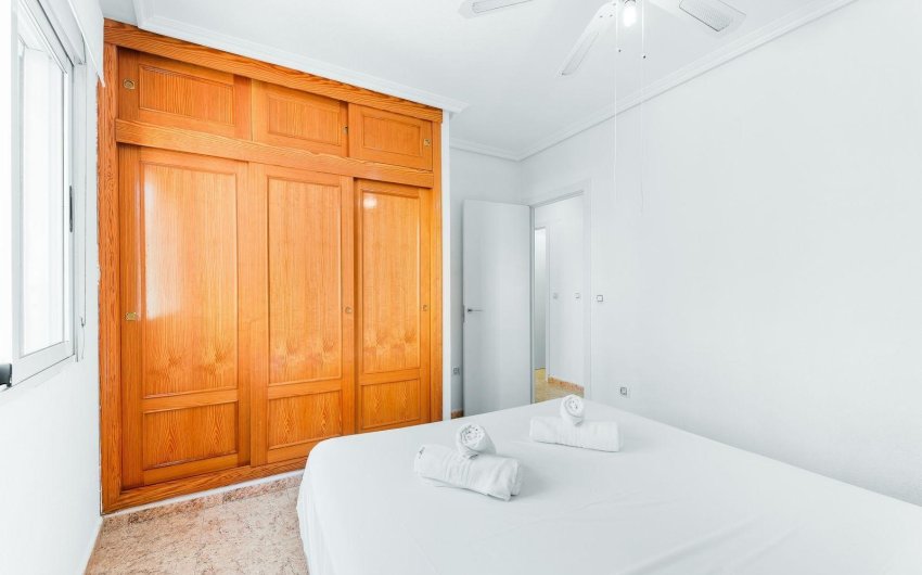 Resale - Apartamento -
Torrevieja - Centro