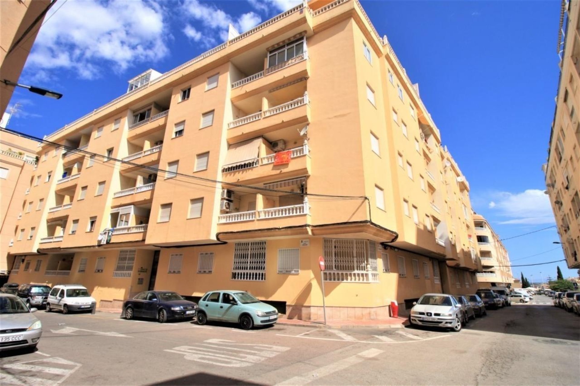Resale - Apartamento -
Torrevieja - Centro