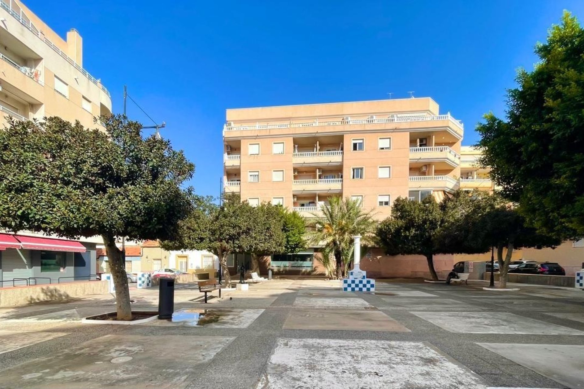 Resale - Apartamento -
Torrevieja - Centro