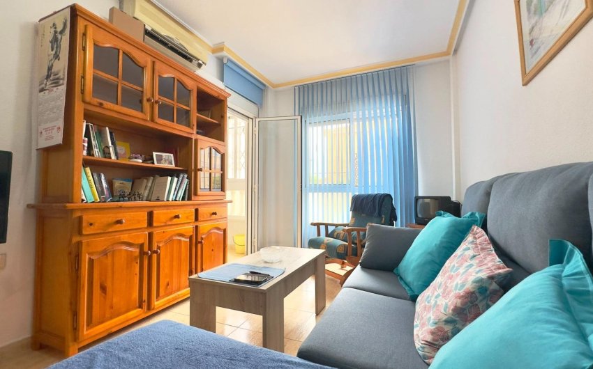 Resale - Apartamento -
Torrevieja - Centro