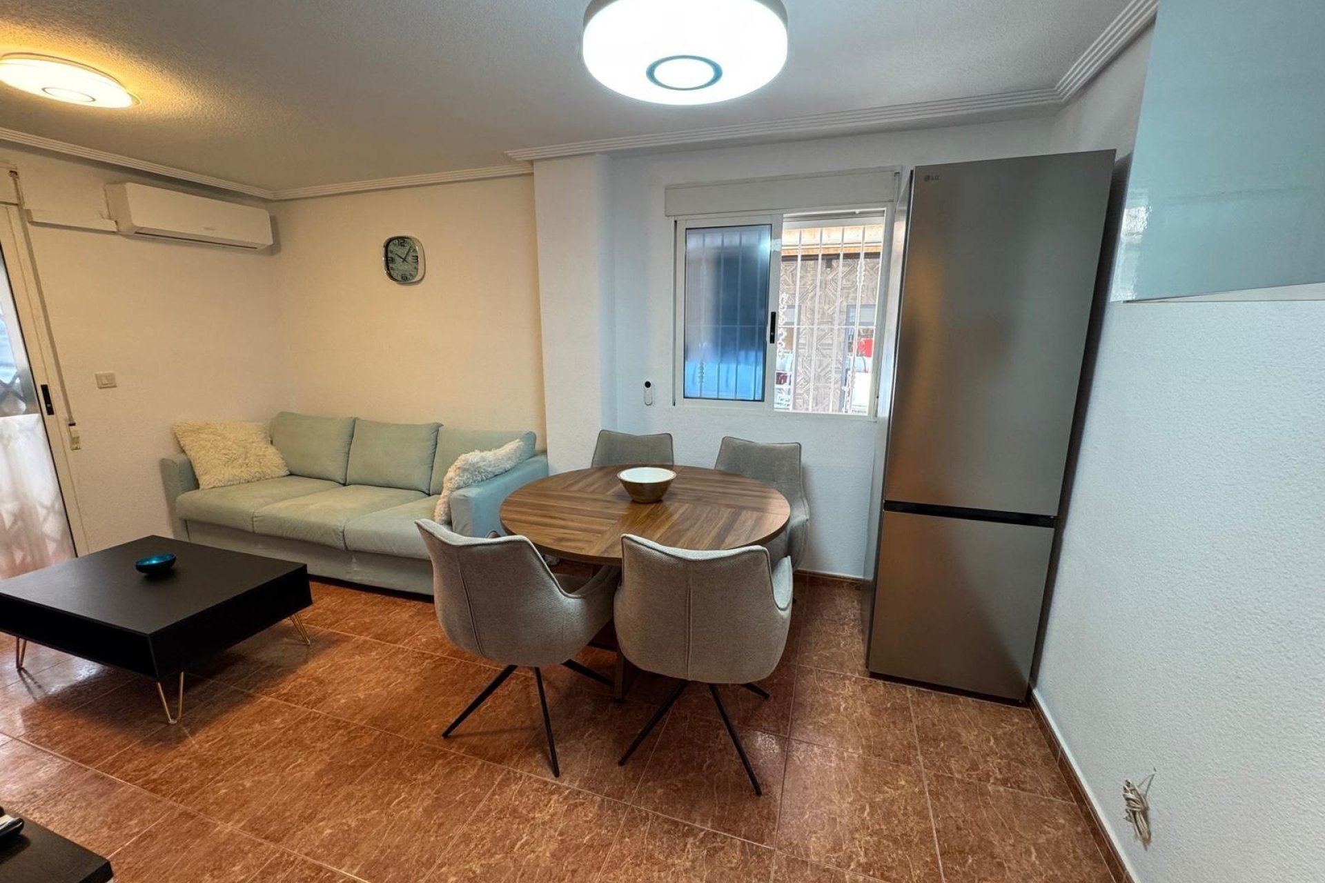 Resale - Apartamento -
Torrevieja - Centro