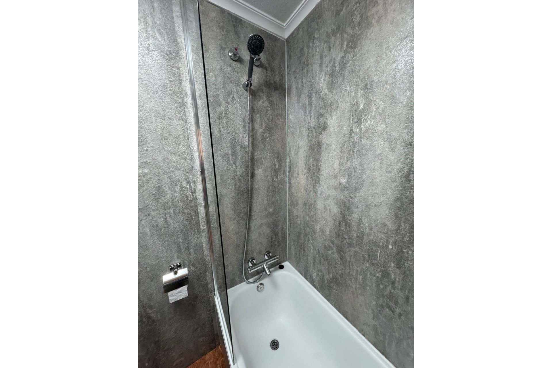 Resale - Apartamento -
Torrevieja - Centro