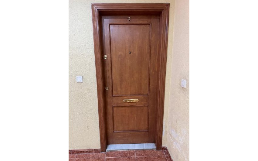 Resale - Apartamento -
Torrevieja - Centro