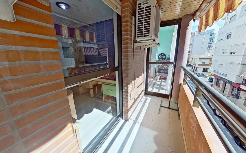 Resale - Apartamento -
Torrevieja - Centro