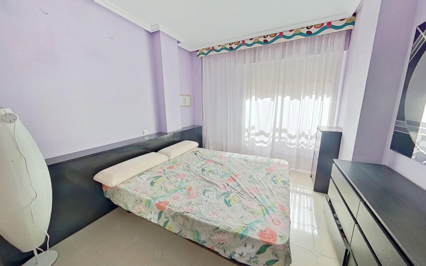 Resale - Apartamento -
Torrevieja - Centro