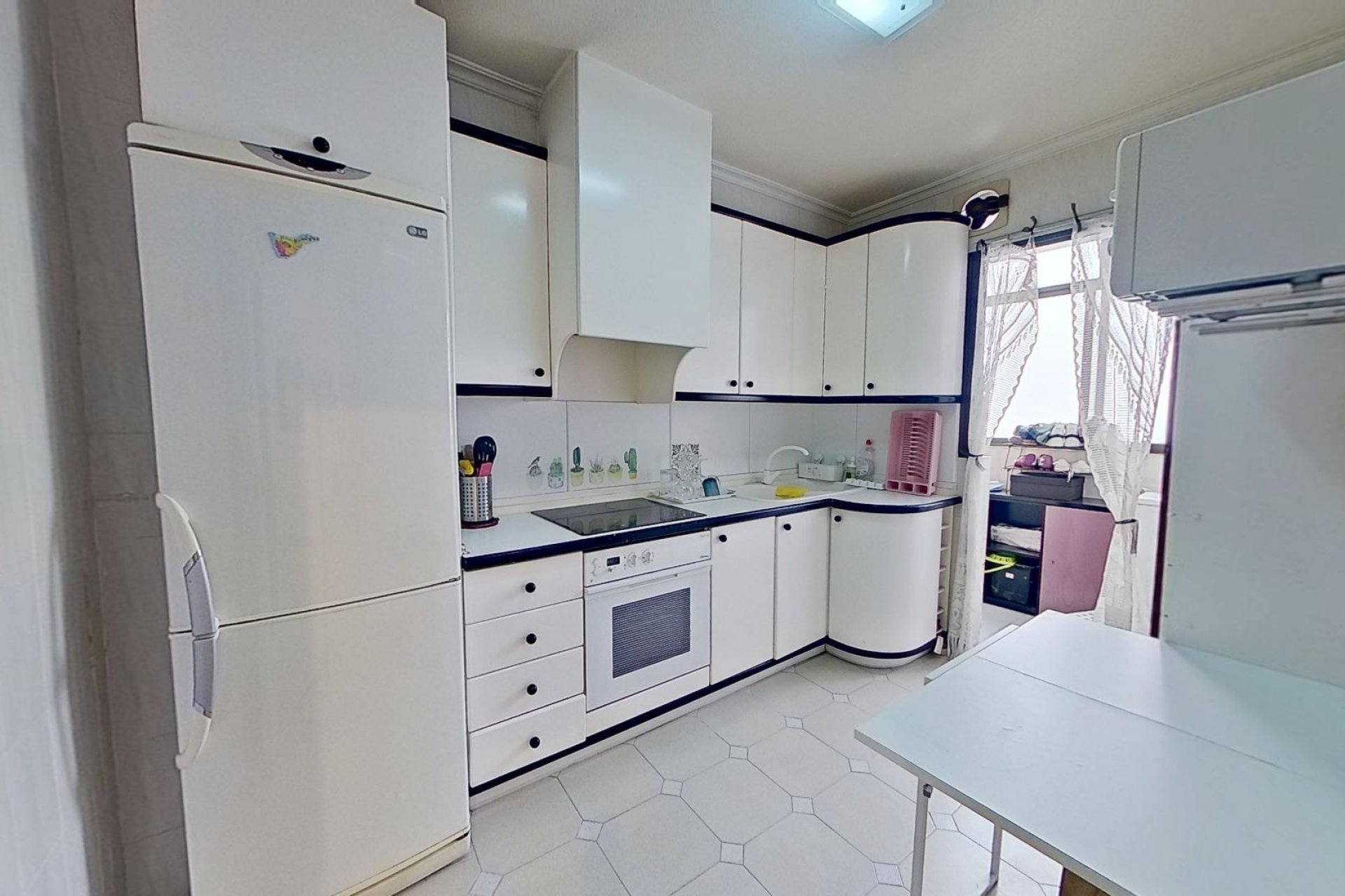 Resale - Apartamento -
Torrevieja - Centro