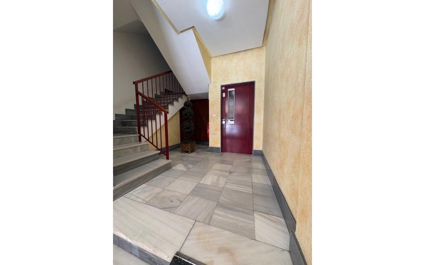 Resale - Apartamento -
Torrevieja - Centro