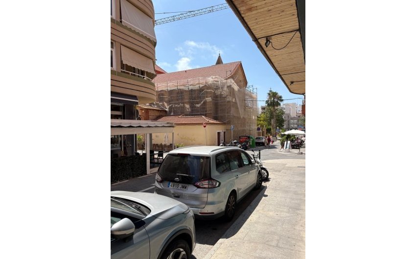 Resale - Apartamento -
Torrevieja - Centro