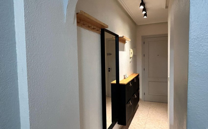 Resale - Apartamento -
Torrevieja - Centro