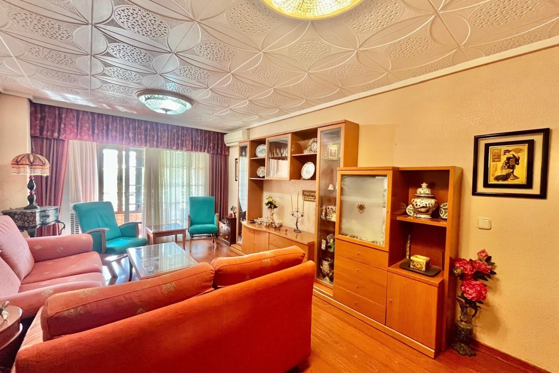 Resale - Apartamento -
Torrevieja - Centro
