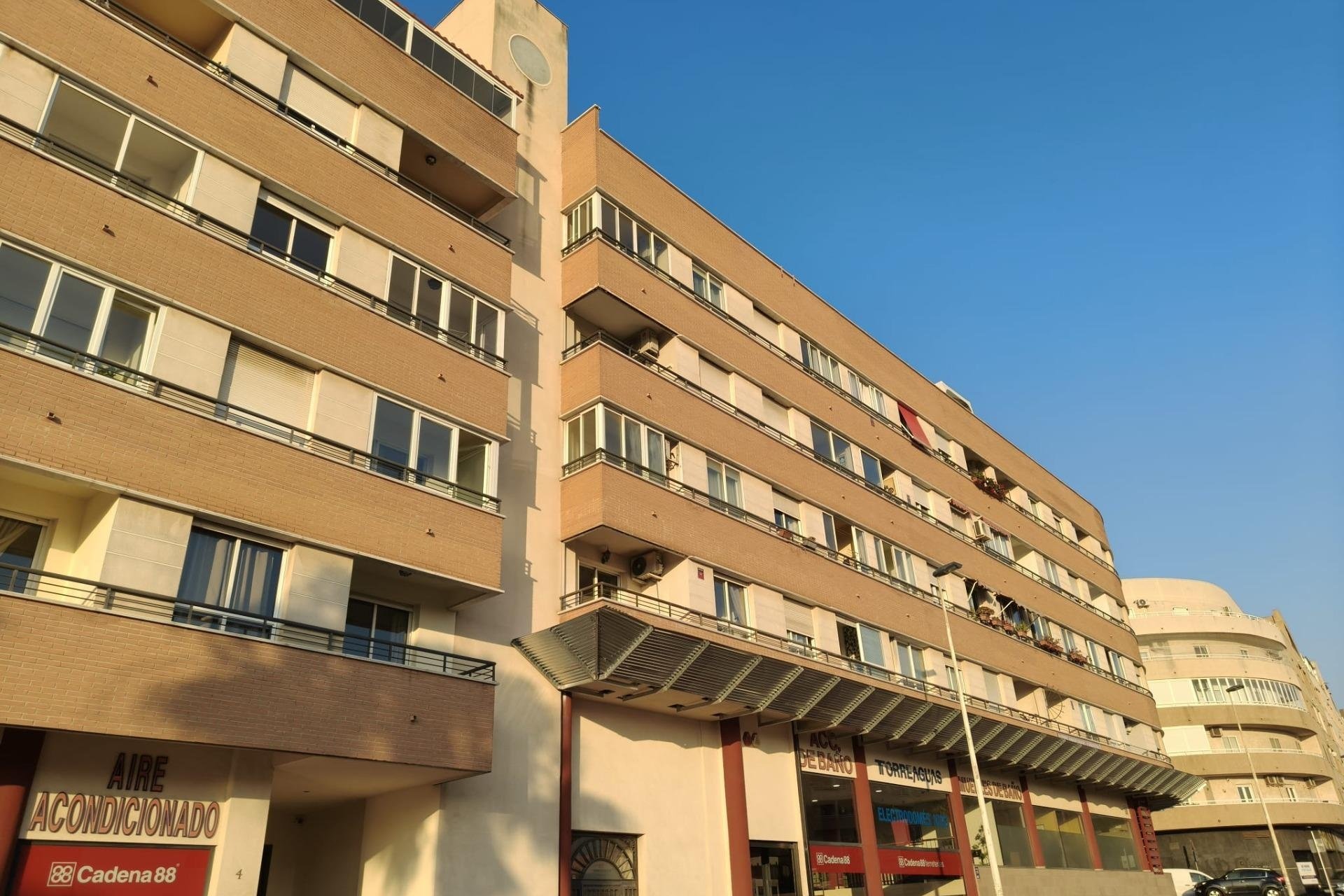 Resale - Apartamento -
Torrevieja - Centro