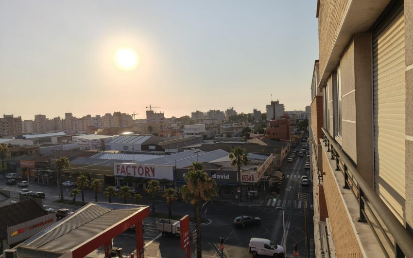 Resale - Apartamento -
Torrevieja - Centro