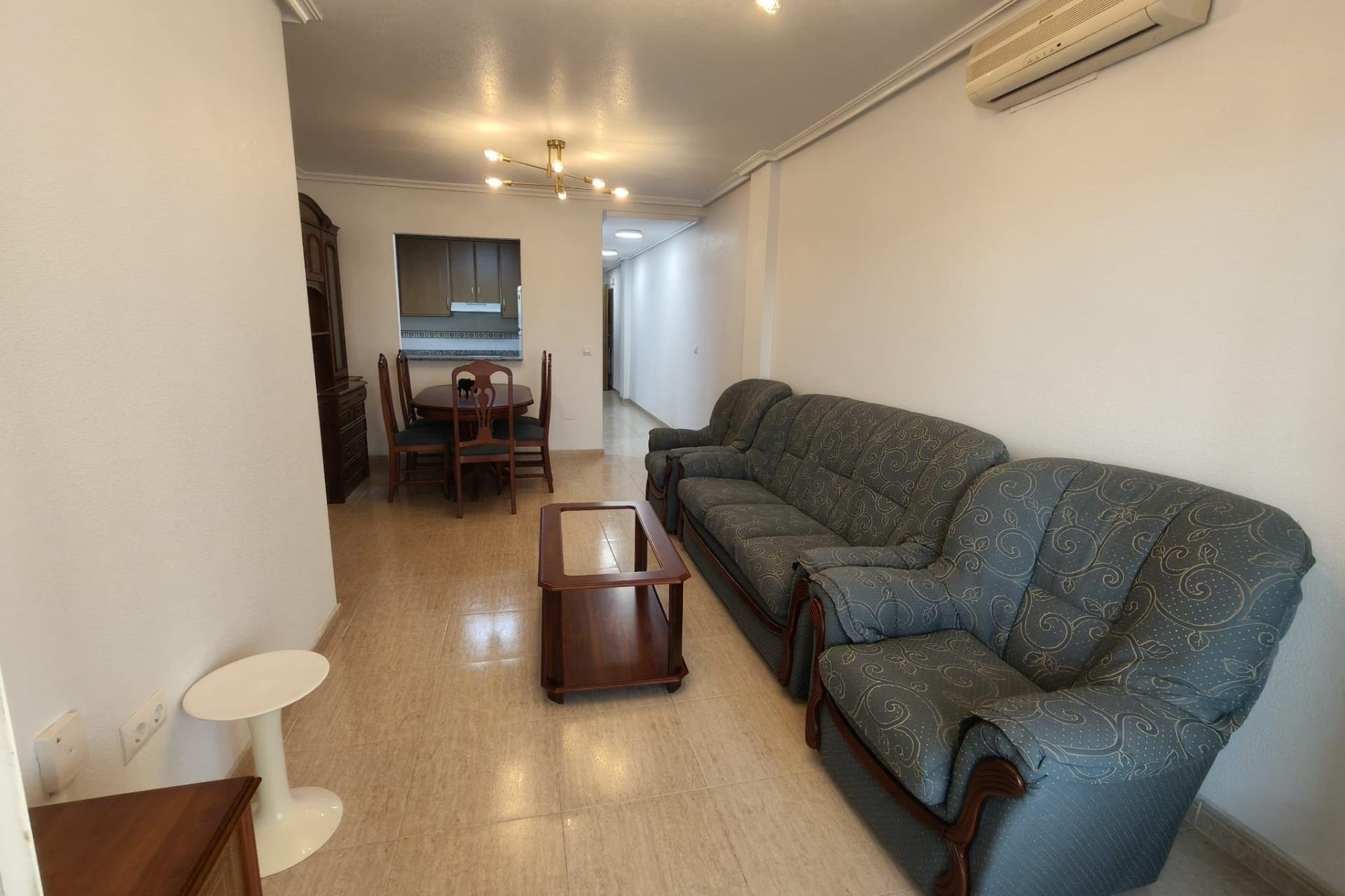 Resale - Apartamento -
Torrevieja - Centro