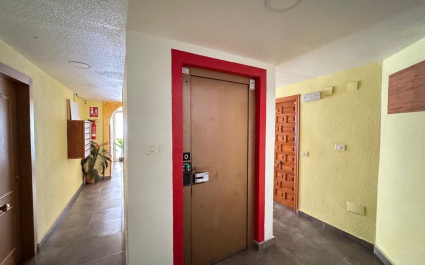 Resale - Apartamento -
Torrevieja - Centro