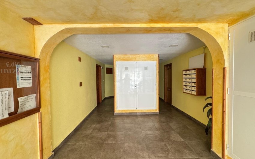 Resale - Apartamento -
Torrevieja - Centro