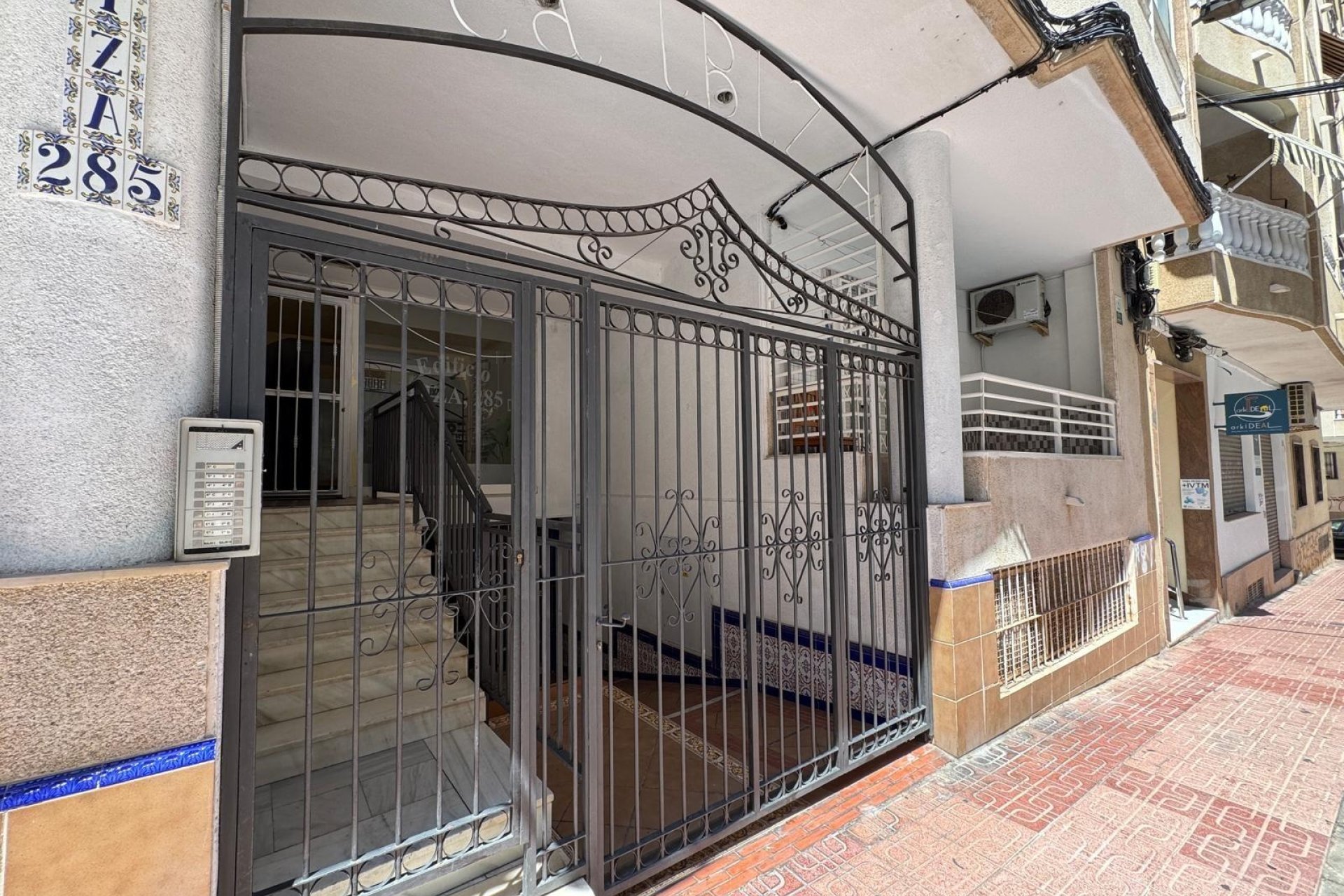 Resale - Apartamento -
Torrevieja - Centro