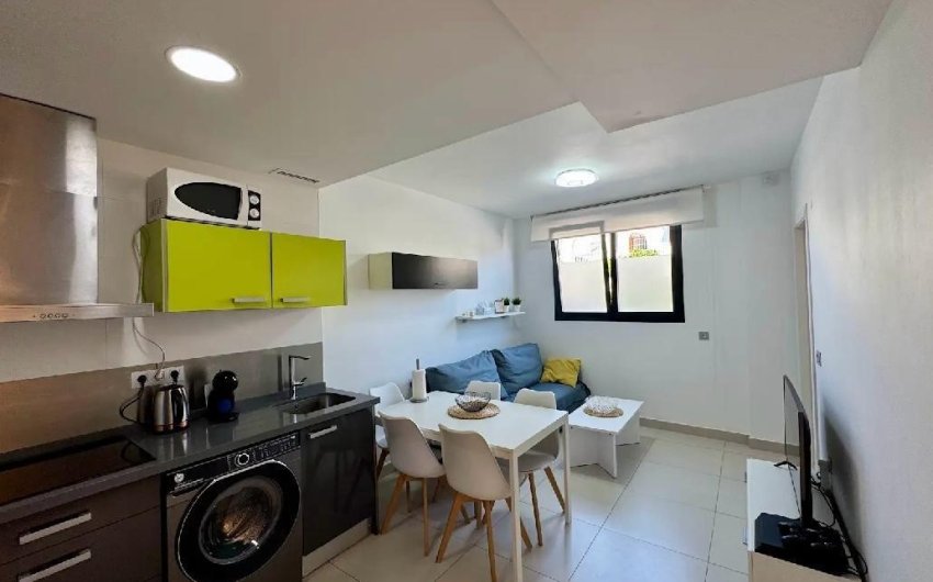Resale - Apartamento -
Torrevieja - Centro
