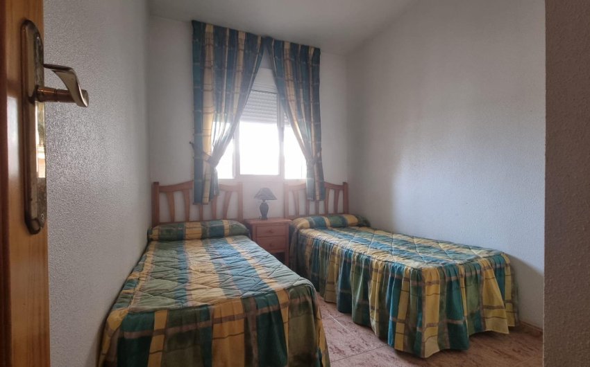 Resale - Apartamento -
Torrevieja - Centro