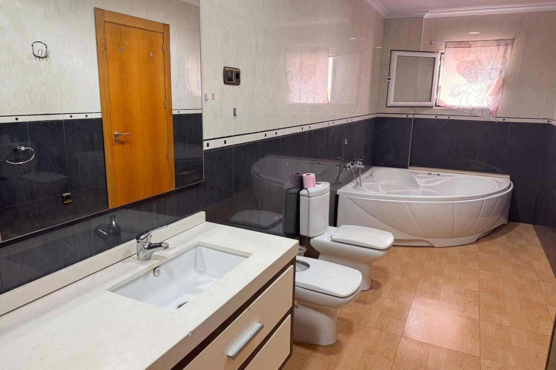 Resale - Apartamento -
Torrevieja - Centro