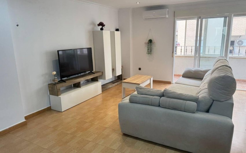 Resale - Apartamento -
Torrevieja - Centro