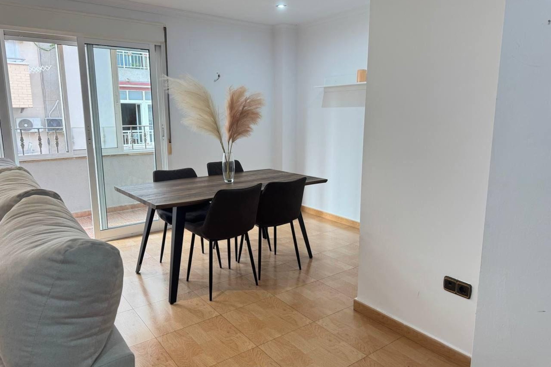 Resale - Apartamento -
Torrevieja - Centro