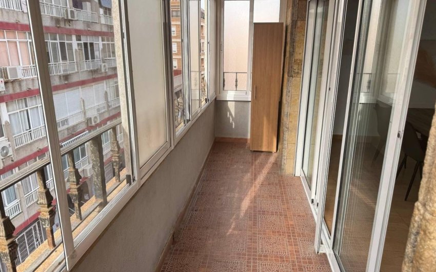 Resale - Apartamento -
Torrevieja - Centro