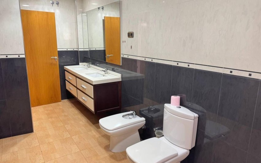 Resale - Apartamento -
Torrevieja - Centro