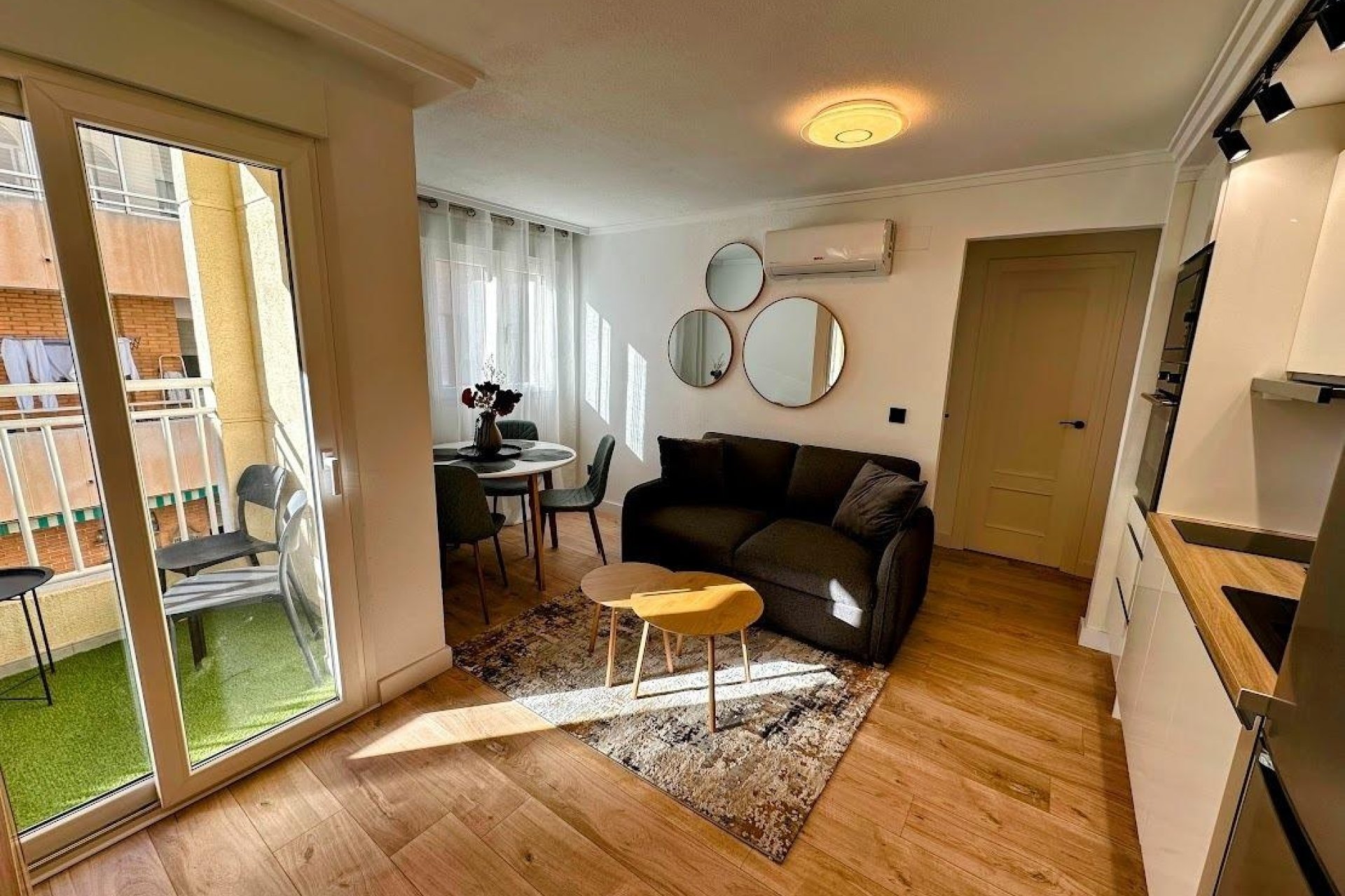 Resale - Apartamento -
Torrevieja - Centro