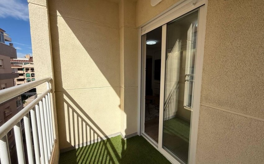 Resale - Apartamento -
Torrevieja - Centro