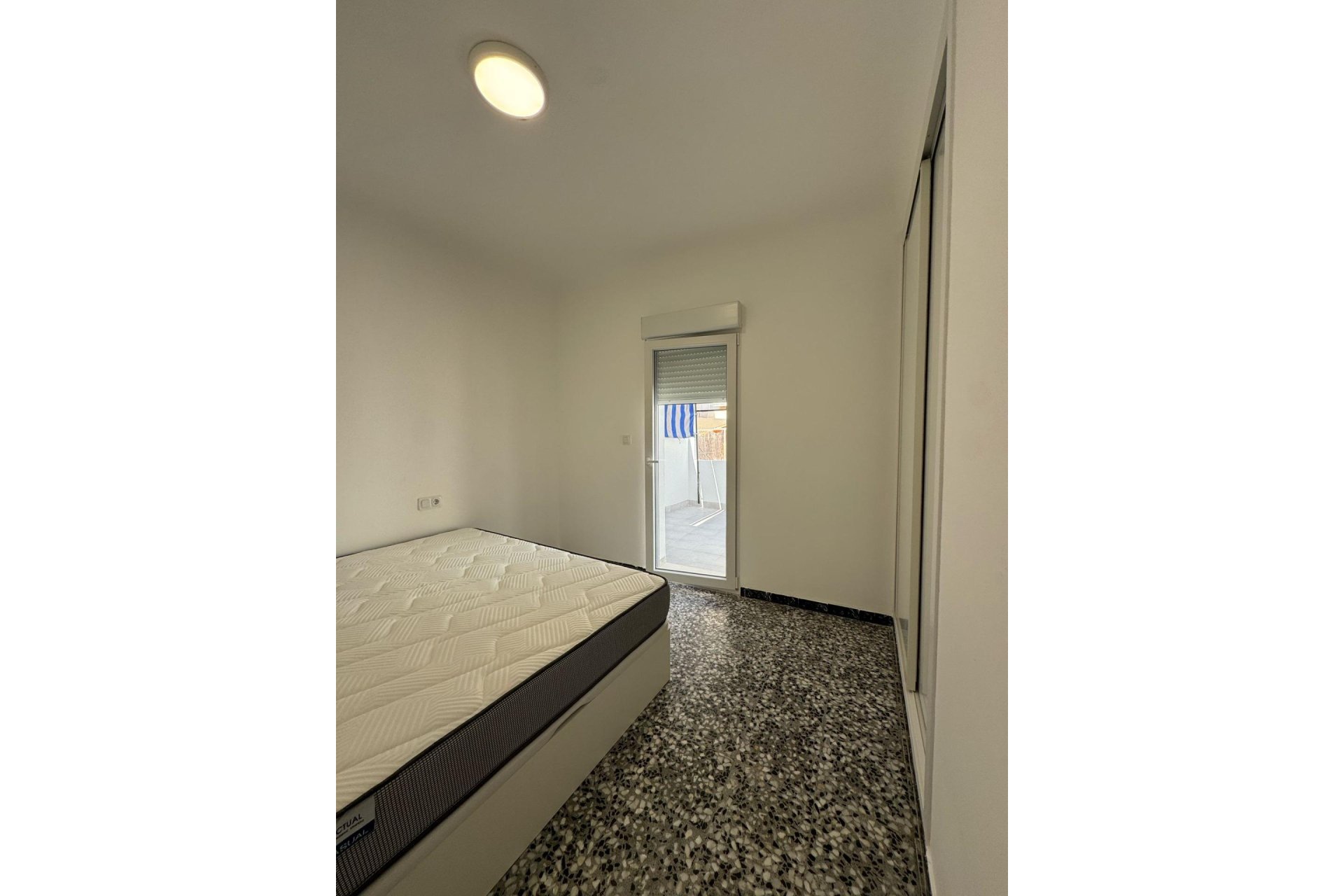 Resale - Apartamento -
Torrevieja - Centro