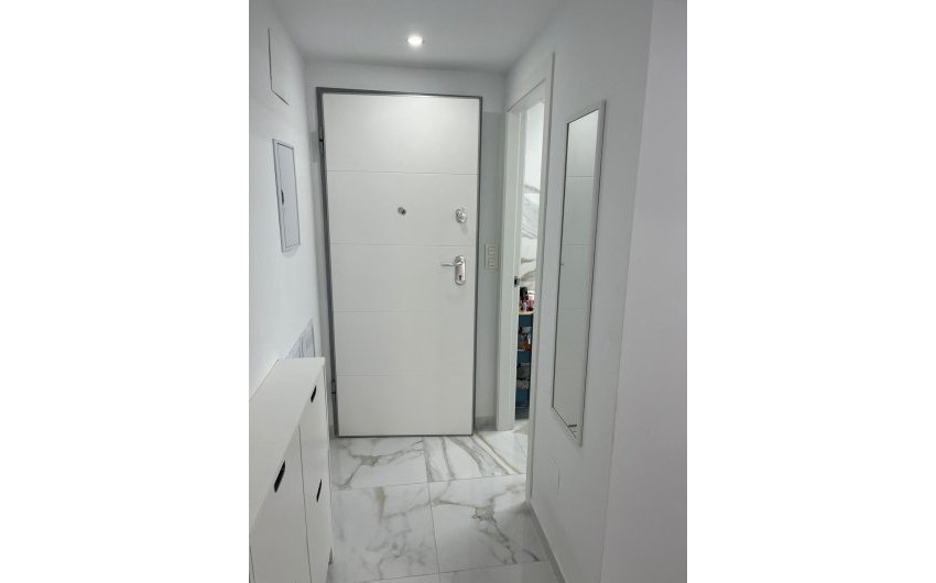 Resale - Apartamento -
Torrevieja - Centro