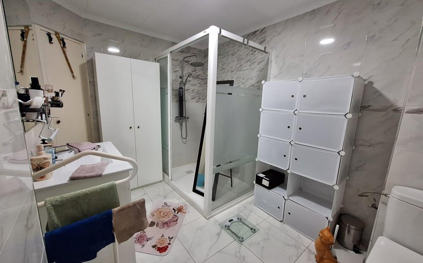 Resale - Apartamento -
Torrevieja - Playa del Cura