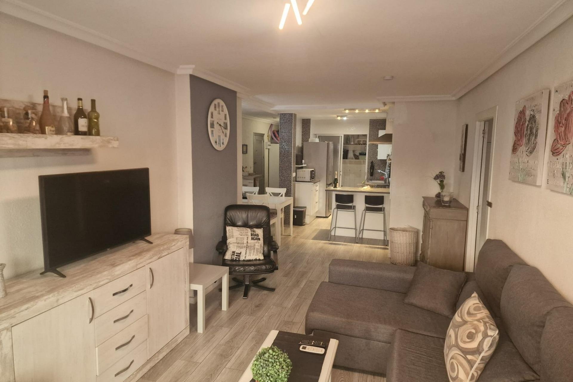 Resale - Apartamento -
Torrevieja - Playa del Cura
