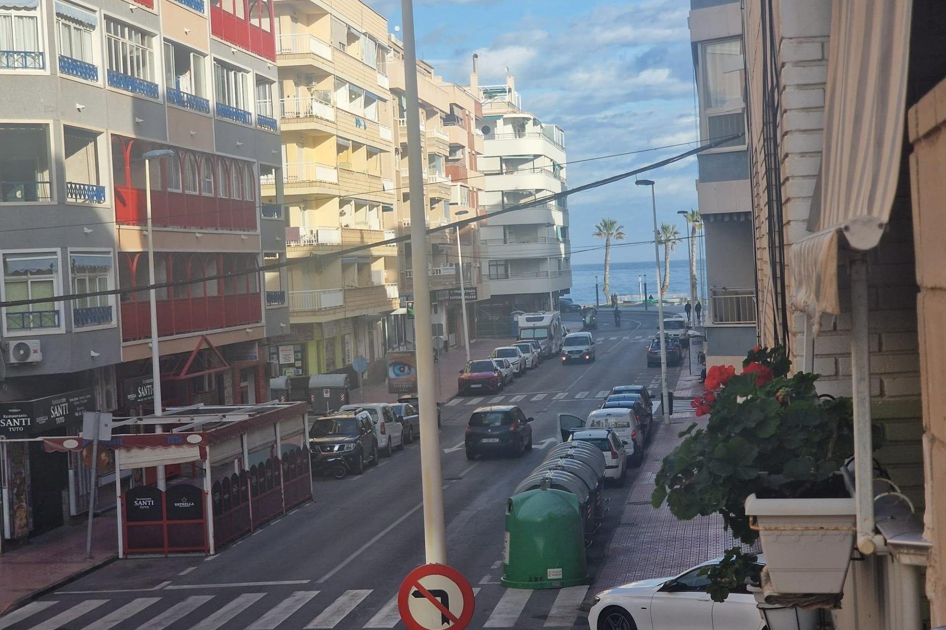 Resale - Apartamento -
Torrevieja - Playa del Cura