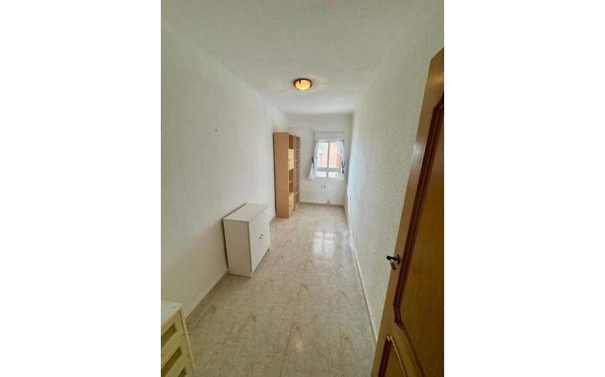 Resale - Apartamento -
Torrevieja - Playa del Cura