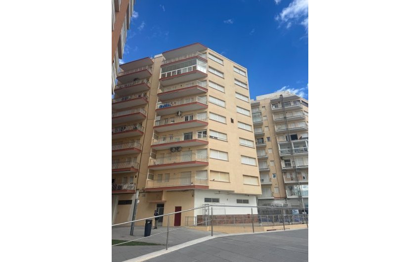 Resale - Apartamento -
Torrevieja - Playa del Cura