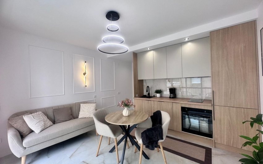 Resale - Apartamento -
Torrevieja - Playa del Cura