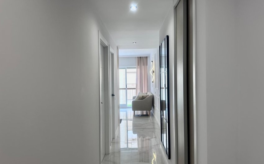 Resale - Apartamento -
Torrevieja - Playa del Cura