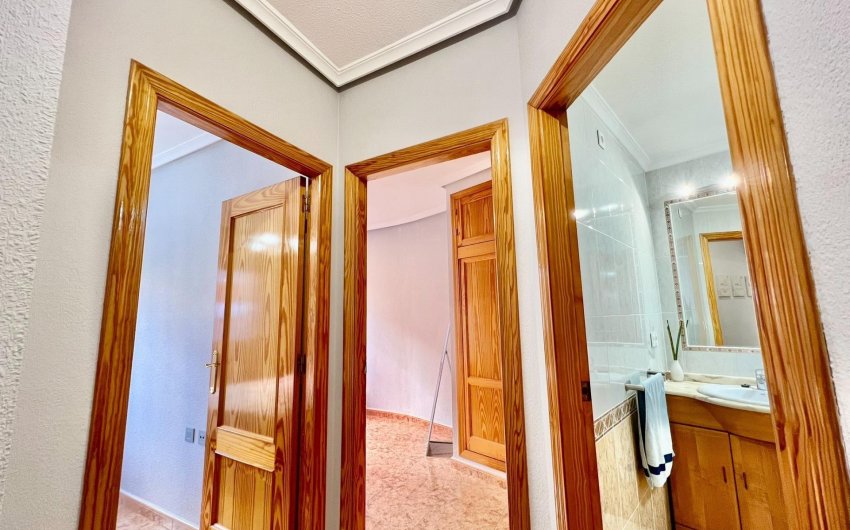 Resale - Apartamento -
Torrevieja - Playa del Cura