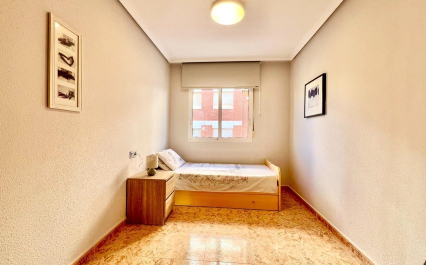 Resale - Apartamento -
Torrevieja - Playa del Cura