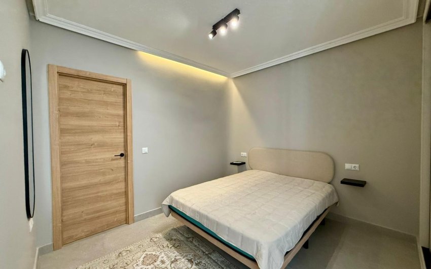 Resale - Apartamento -
Torrevieja - Playa del Cura