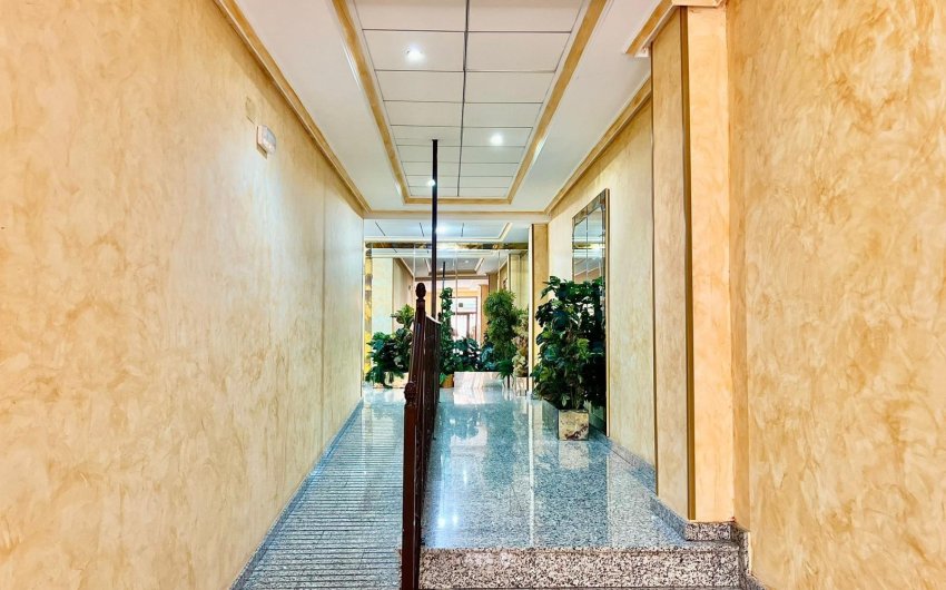 Resale - Apartamento -
Torrevieja - Playa del Cura