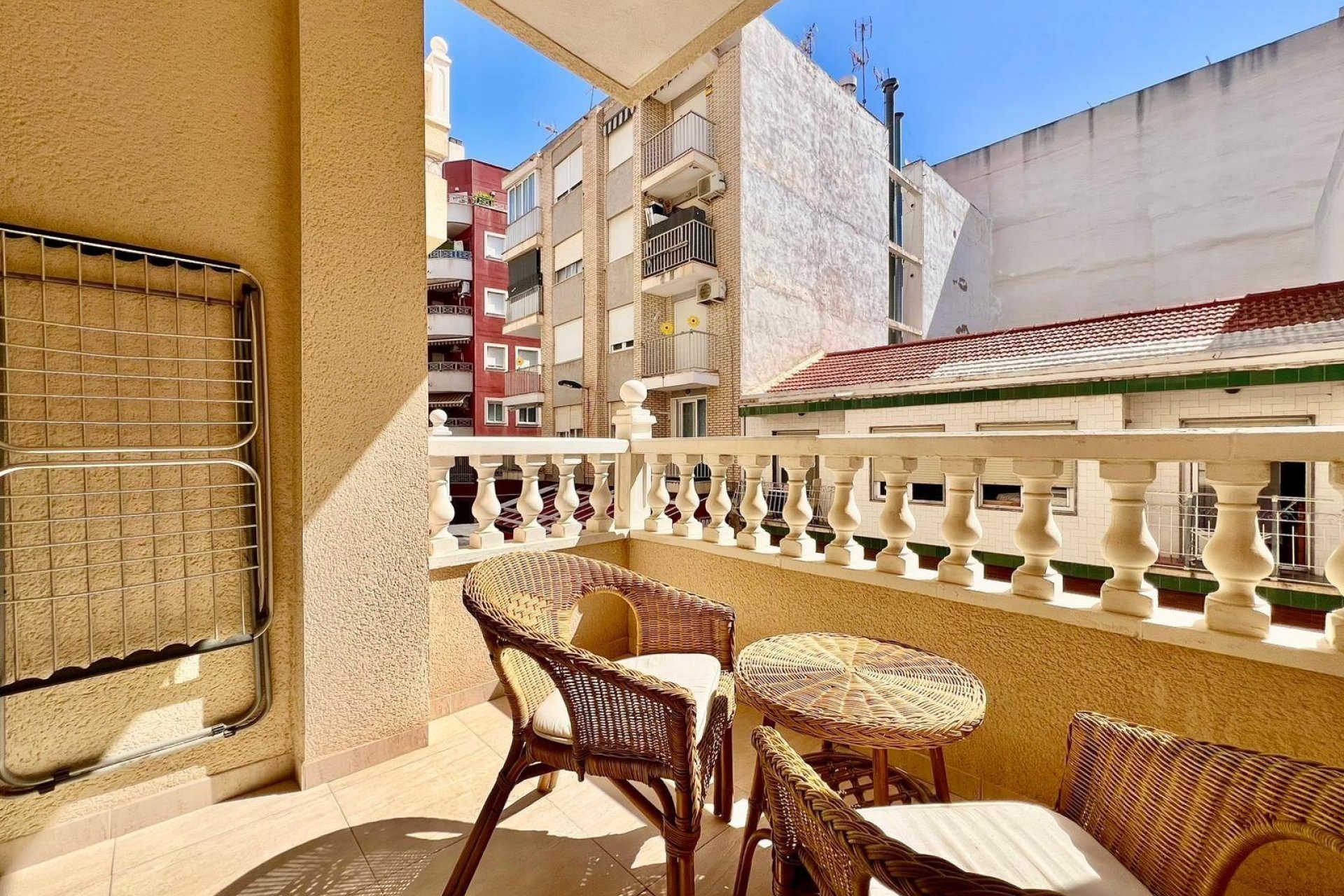 Resale - Apartamento -
Torrevieja - Playa del Cura
