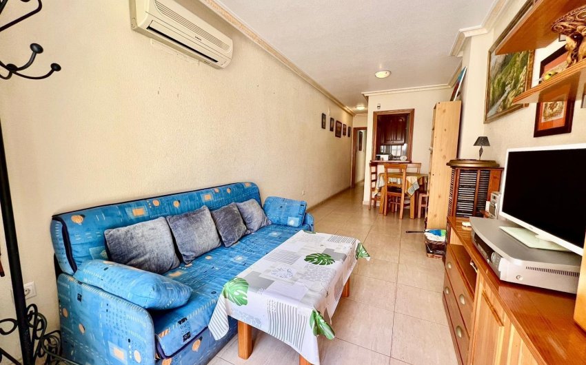 Resale - Apartamento -
Torrevieja - Playa del Cura