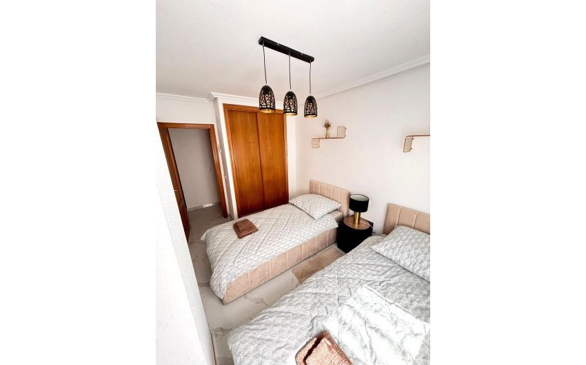 Resale - Apartamento -
Torrevieja - Playa del Cura