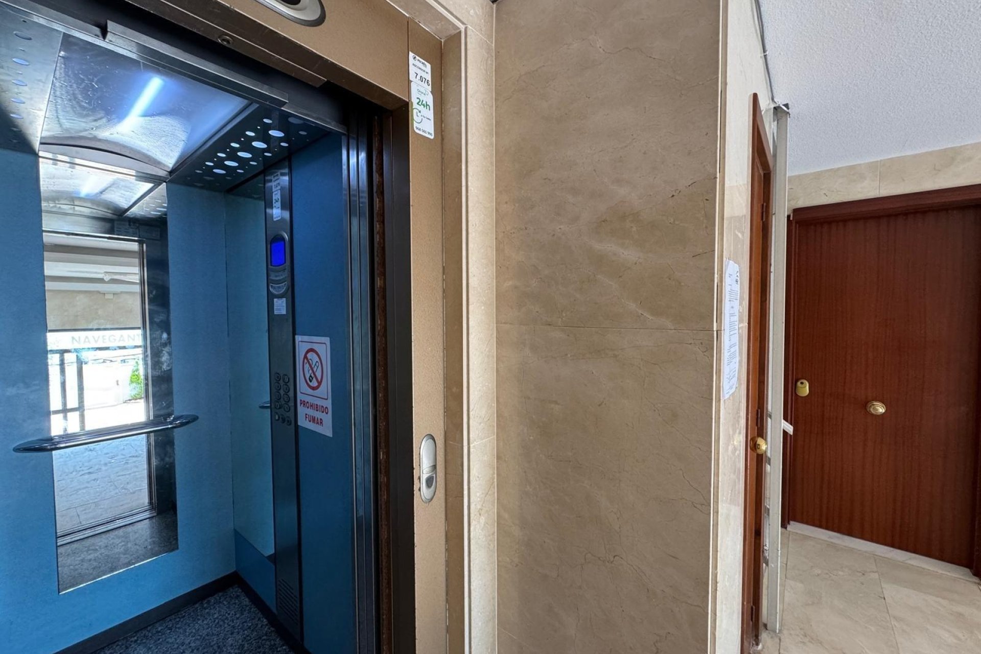 Resale - Apartamento -
Torrevieja - Playa del Cura