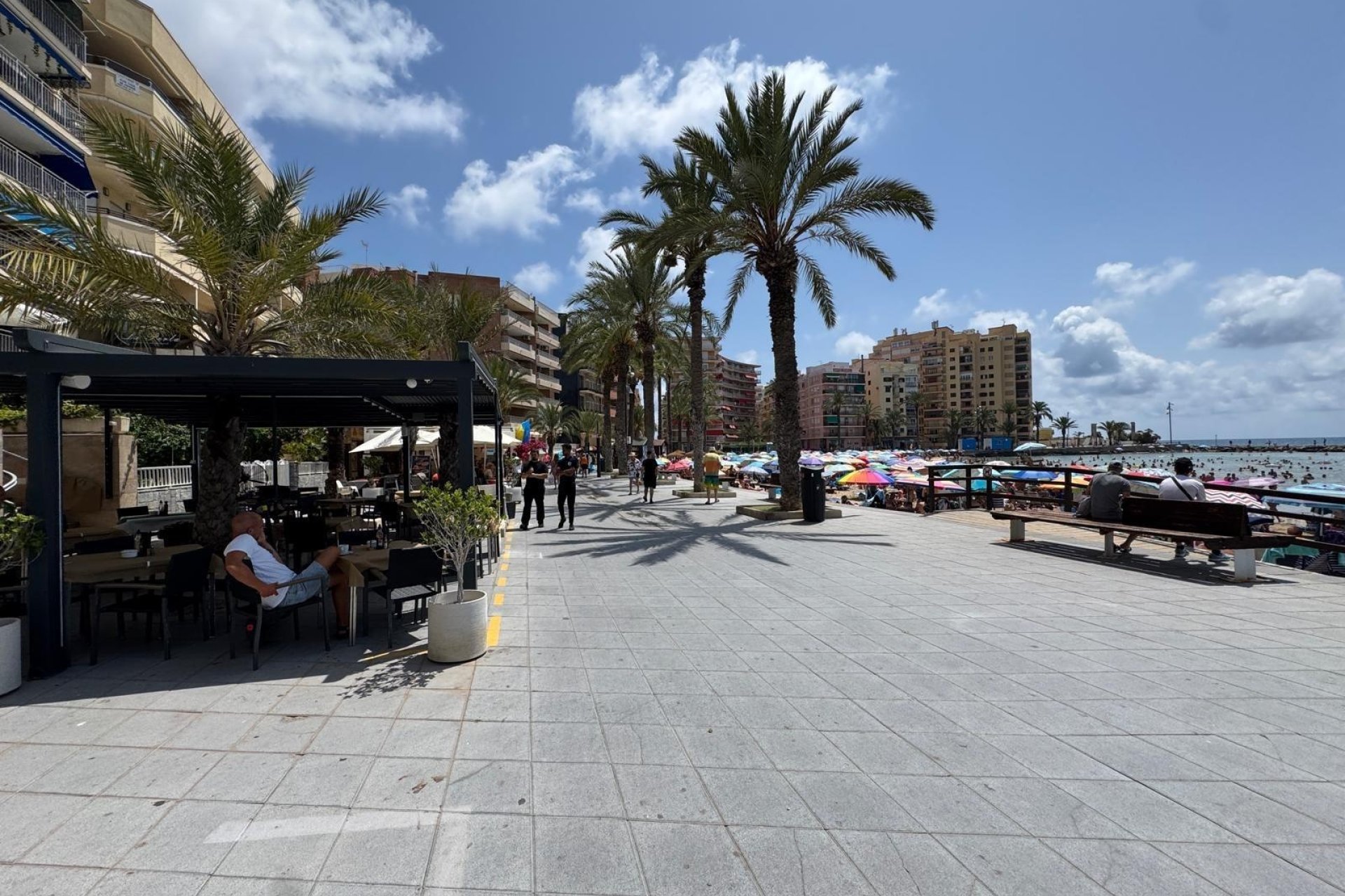 Resale - Apartamento -
Torrevieja - Playa del Cura